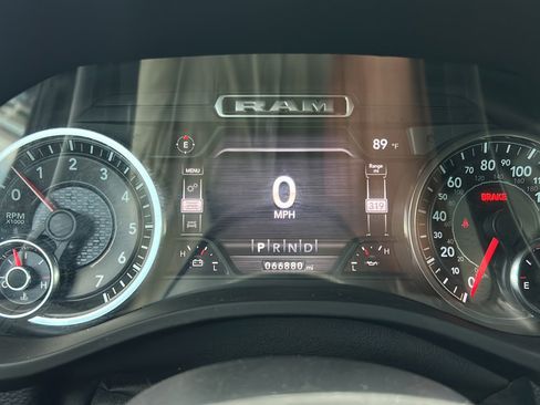 Used 2021 RAM 1500 Big Horn RWD image 25