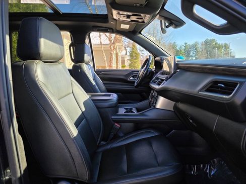 Used 2021 Chevrolet Tahoe Z71 w/ Luxury Package image 25