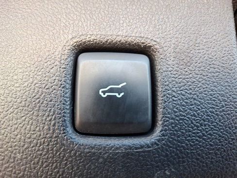 Certified 2022 Ford Escape Titanium w/ Titanium Elite Package image 31