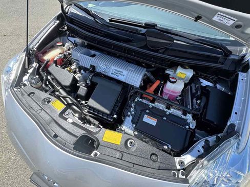 Used 2014 Toyota Prius Two FWD image 36