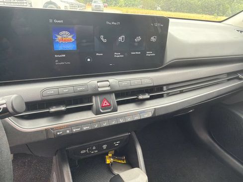Used 2025 Kia K4 FWD image 28