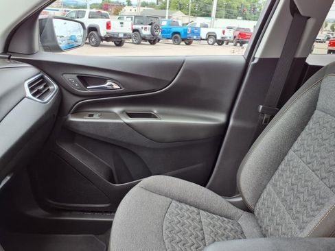 Used 2022 Chevrolet Equinox LT image 27