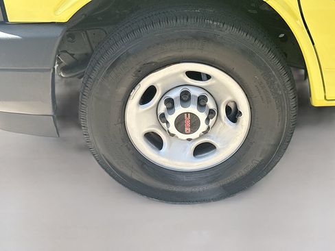 Used 2025 GMC Savana 2500 w/ Enhanced Convenience Package RWD image 23