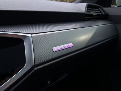 Used 2022 Audi Q3 2.0T Premium Plus w/ Premium Plus Package image 18