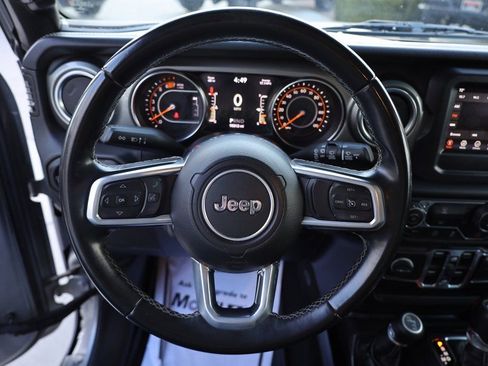 Used 2020 Jeep Wrangler Unlimited Sahara AWD/4WD image 13