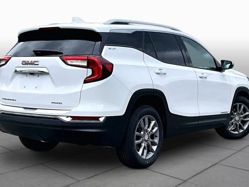 Used 2024 GMC Terrain SLT AWD/4WD image 13