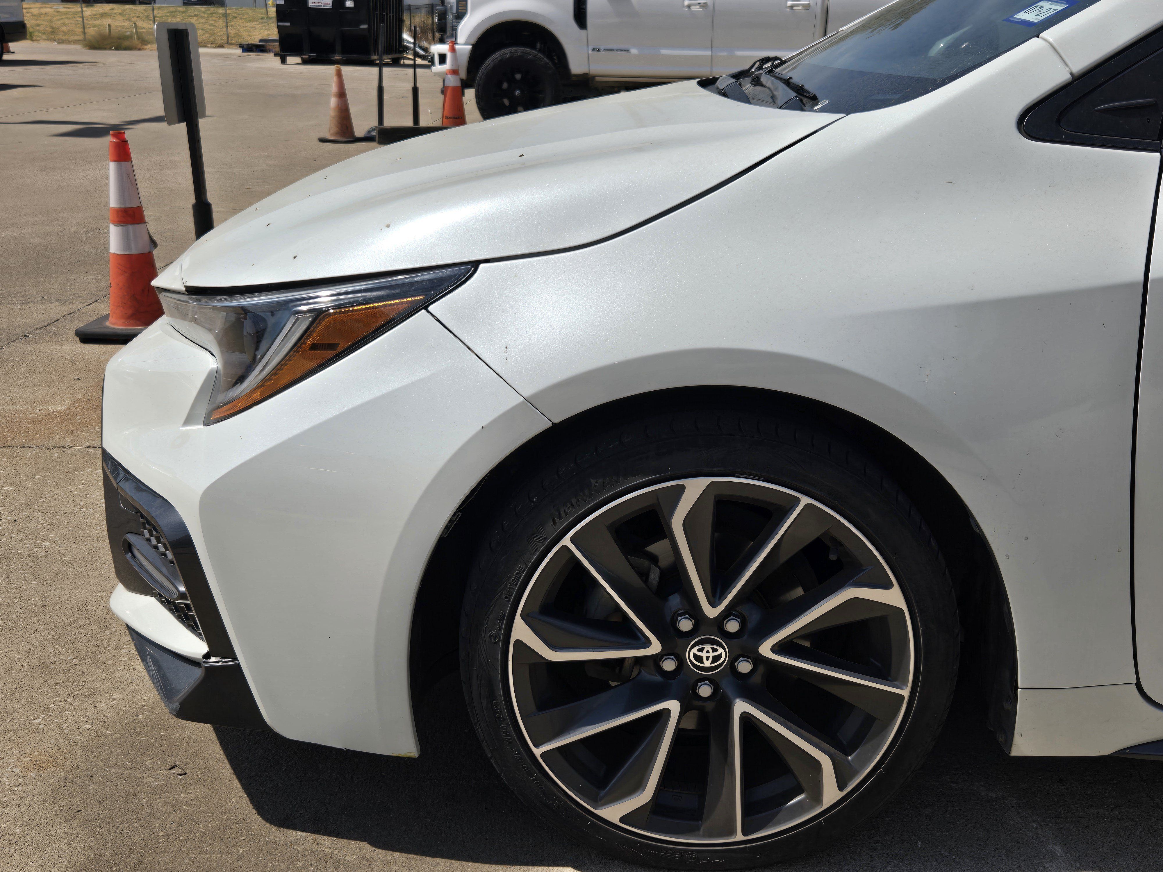 Used 2021 Toyota Corolla SE FWD image 8