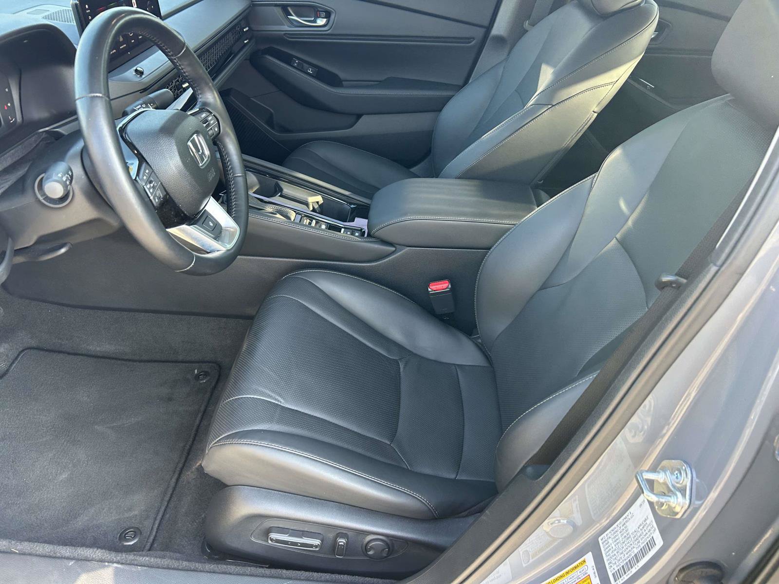Used 2025 Honda Accord Touring image 17