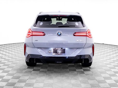 Used 2025 BMW X3 xDrive30i AWD/4WD image 4
