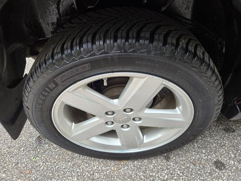 Used 2011 Jeep Compass Limited AWD/4WD image 38