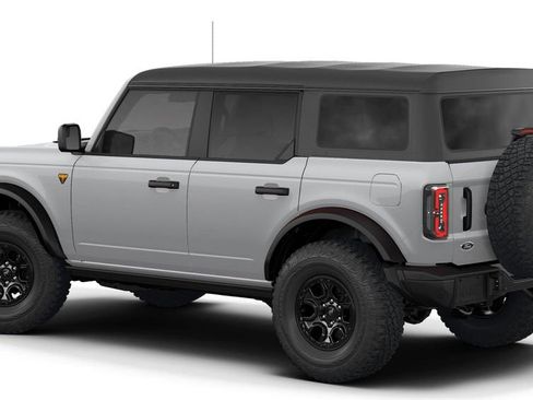 New 2026 Ford Bronco Badlands image 2