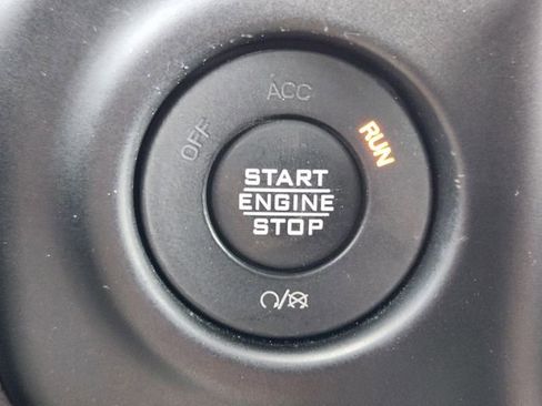 Used 2022 Jeep Wrangler Unlimited Sport image 22