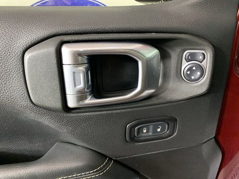 Used 2021 Jeep Wrangler Unlimited Sahara image 14