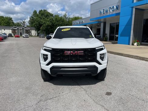 Used 2024 GMC Canyon Elevation w/ Trailering Package AWD/4WD image 2