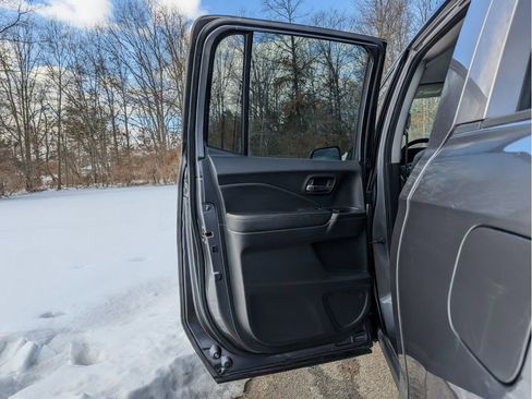 Used 2017 Honda Ridgeline RTL image 11