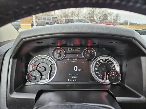 Used 2019 RAM 1500 Big Horn image 12