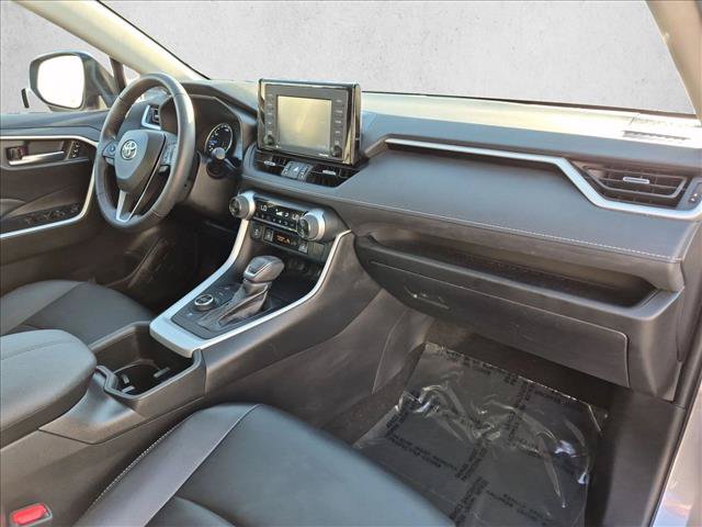 Used 2022 Toyota RAV4 XLE Premium AWD/4WD image 22