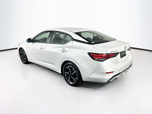 Used 2024 Nissan Sentra SV FWD image 5