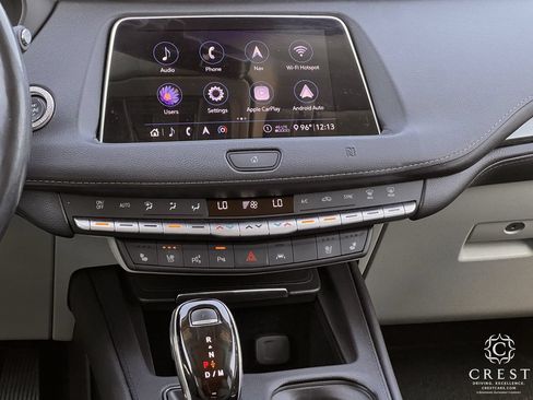 Used 2020 Cadillac XT4 Premium Luxury FWD image 16