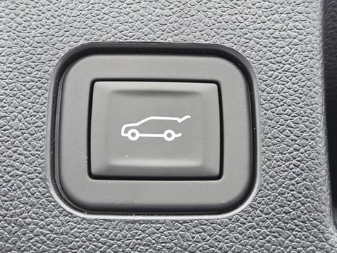 New 2026 Chevrolet Equinox EV RS FWD image 5