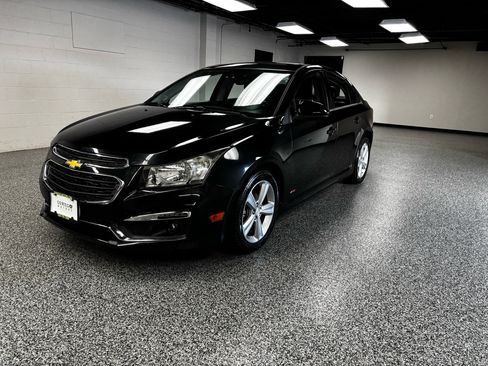 Used 2015 Chevrolet Cruze LT w/ Sun, Sound and Sport Package image 6