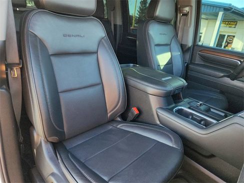 Used 2024 GMC Sierra 2500 Denali w/ Denali Reserve Package image 25