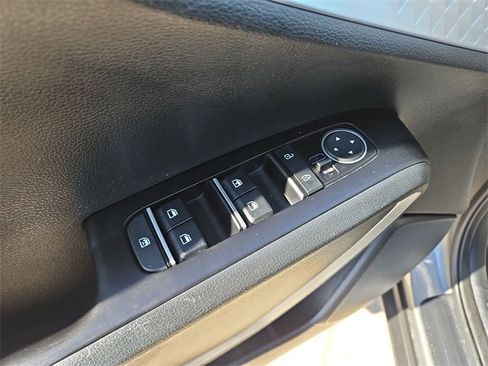 Used 2023 Kia Soul LX w/ LX Technology Package image 20