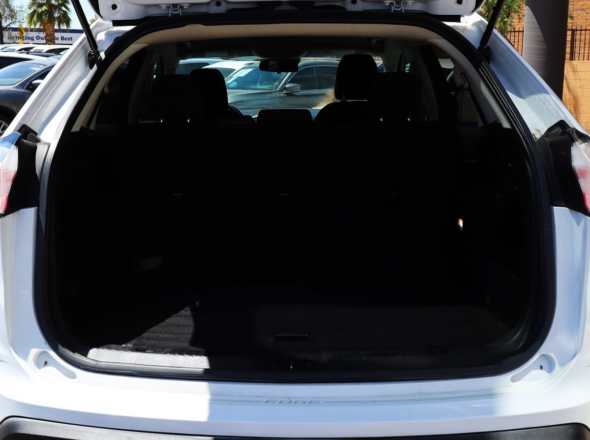 Used 2021 Ford Edge SE FWD image 25