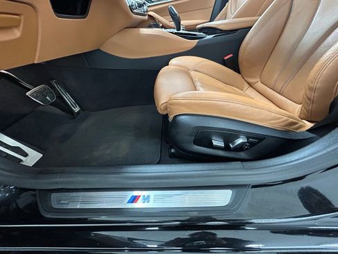 Used 2023 BMW 540i xDrive w/ M Sport Package image 32