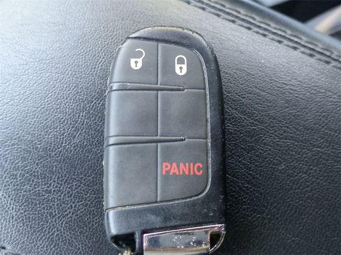 Used 2023 Jeep Compass Trailhawk image 27