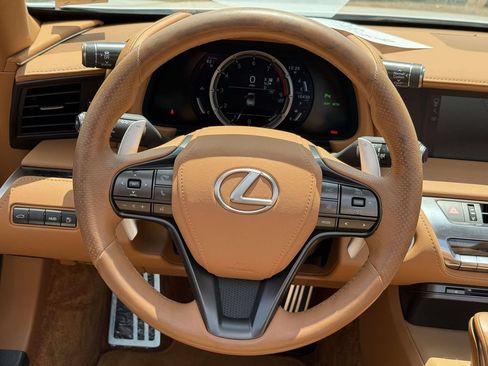 Used 2022 Lexus LC 500 Convertible w/ Touring Package RWD image 10