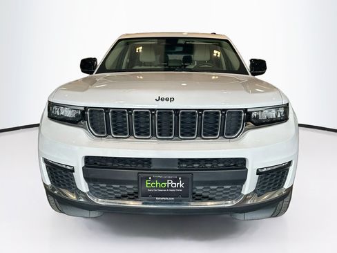 Used 2022 Jeep Grand Cherokee L Limited AWD/4WD image 2