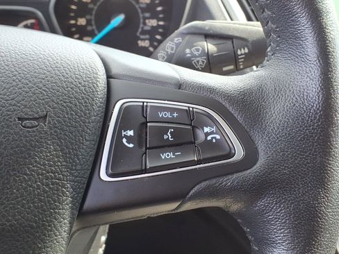 Used 2019 Ford Escape Titanium AWD/4WD image 25