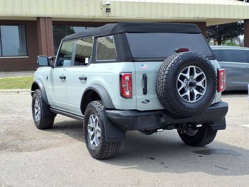 Used 2023 Ford Bronco Badlands AWD/4WD image 3