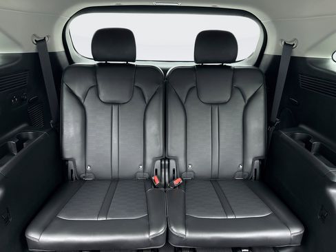 Used 2024 Kia Sorento S image 21