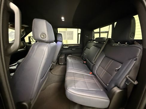 Certified 2024 Chevrolet Silverado 2500 High Country AWD/4WD image 18