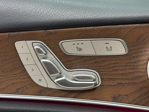 Used 2018 Mercedes-Benz E 400 4MATIC Sedan image 13