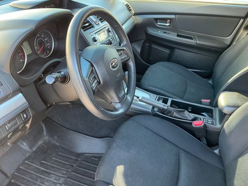 Used 2013 Subaru Crosstrek 2.0i Premium image 14