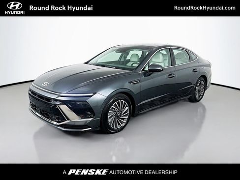 Certified 2026 Hyundai Sonata Limited FWD image 1