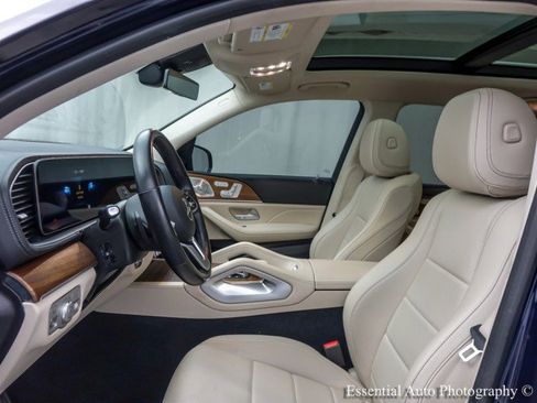 Used 2022 Mercedes-Benz GLS 450 4MATIC image 12