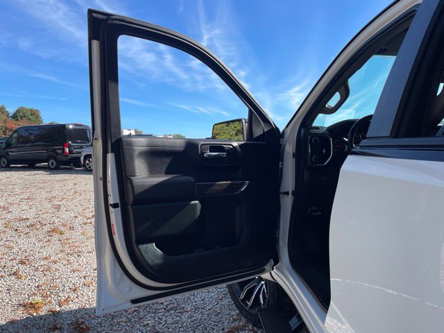 Used 2022 Chevrolet Silverado 1500 RST w/ Safety Package AWD/4WD image 24