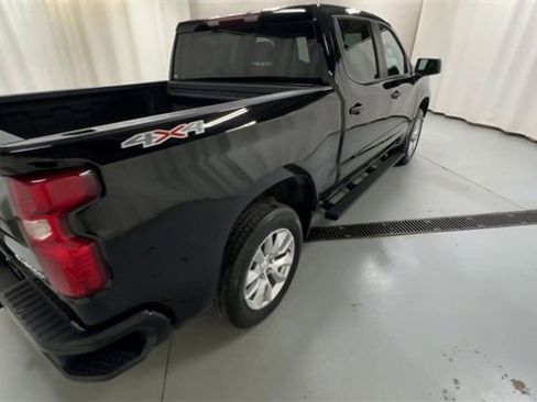 Used 2024 Chevrolet Silverado 1500 Custom image 8
