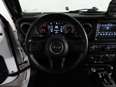 Used 2022 Jeep Gladiator Sport AWD/4WD image 27