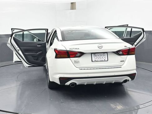 Used 2023 Nissan Altima 2.5 SL AWD/4WD image 49