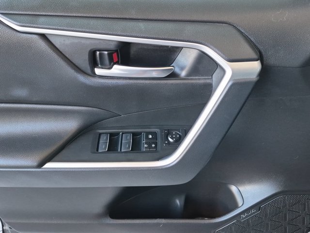 Used 2023 Toyota RAV4 XLE w/ Convenience Package FWD image 18