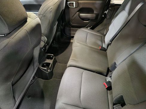 Used 2021 Jeep Wrangler Unlimited Sport image 40