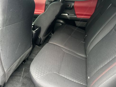 Used 2022 Toyota Tacoma SR5 w/ Technology Package image 12