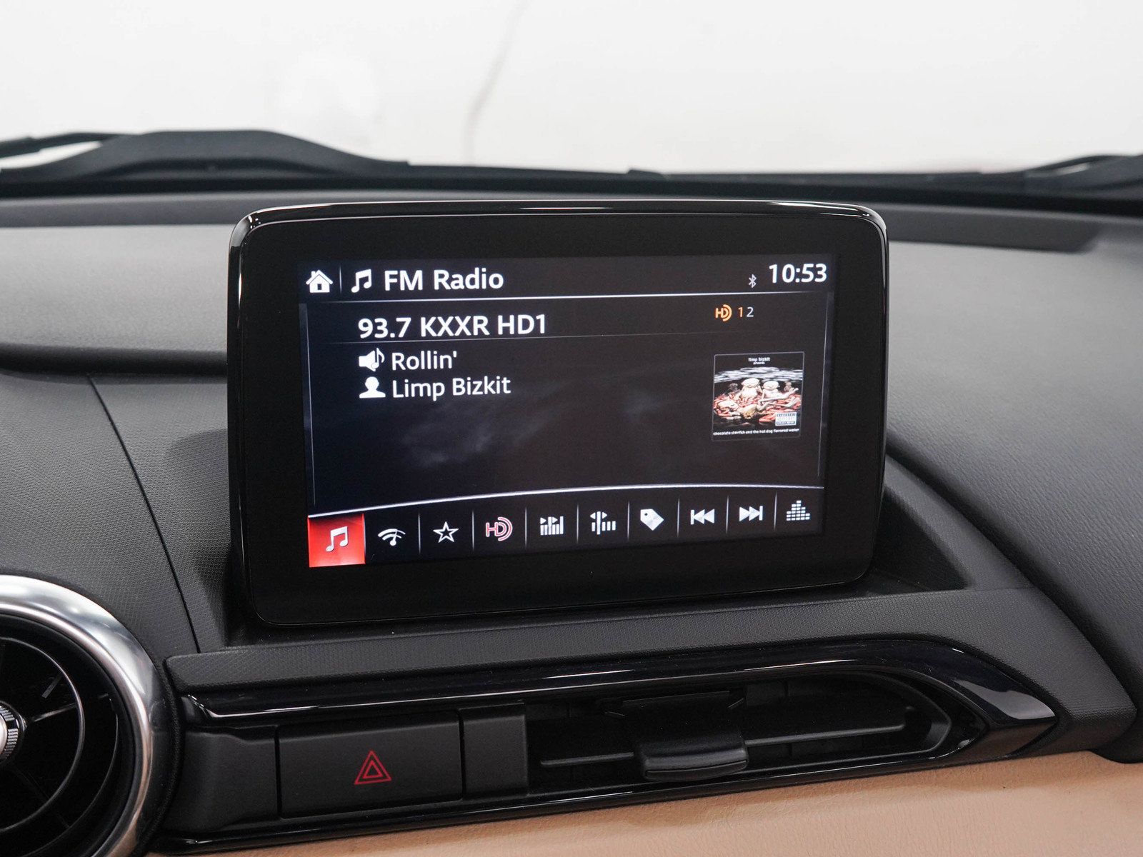 Used 2020 MAZDA MX-5 Miata RF Grand Touring RWD image 17