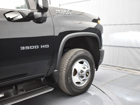Used 2022 Chevrolet Silverado 3500 High Country image 46