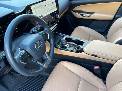 Used 2026 Lexus NX 350h AWD w/ Accessory Package (2T) image 4